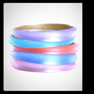 Blue Alexis Bittar 'Lucite" tapered bangle Blue Alexis Bittar 'Lucite" tapered bangle