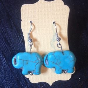 Handmade turquoise stone elephant earrings Handmade turquoise stone elephant earrings