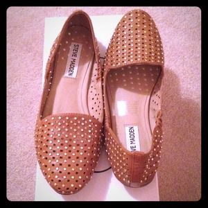 Tan Steve Madden Flats Tan Steve Madden Flats