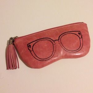 Rebecca Minkoff Accessories - Rebecca Minkoff sunglass case Rebecca Minkoff Accessories - Rebecca Minkoff sunglass case