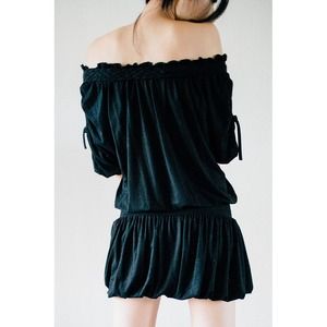 Dresses & Skirts - NWOT black off shoulder bubble dress Dresses & Skirts - NWOT black off shoulder bubble dress