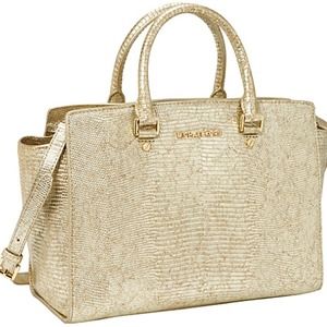 Michael Kors Handbags - ๐HP๐ Michael Kors Large Selma Satchel Michael Kors Handbags - ๐HP๐ Michael Kors Large Selma Satchel