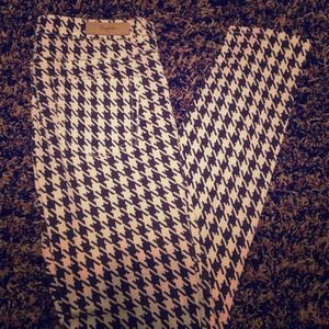 Houndstooth printed ZARA pants Houndstooth printed ZARA pants