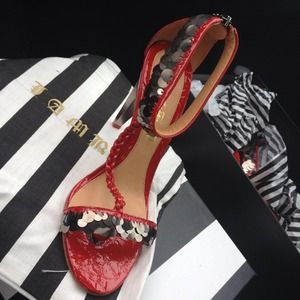 ✂️NIB $320 L.A.M.B. Red Heels ✂️NIB $320 L.A.M.B. Red Heels