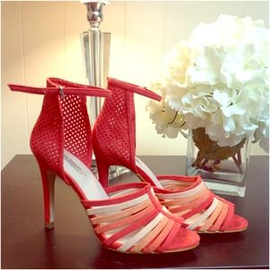 οHOST PICKβ€οΈοZARA multicolor ankle strap heels οHOST PICKβ€οΈοZARA multicolor ankle strap heels