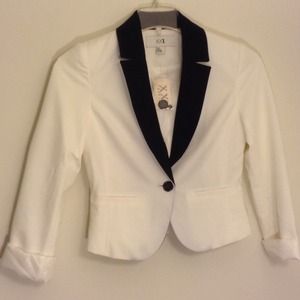Off White and Black Lapel Blazer Off White and Black Lapel Blazer