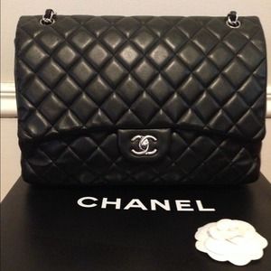 Authentic Chanel Lambskin Maxi Flap Bag Authentic Chanel Lambskin Maxi Flap Bag