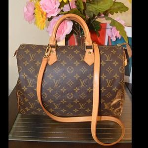 % Authentic Louis Vuitton Speedy 35 Mono wstrap % Authentic Louis Vuitton Speedy 35 Mono wstrap
