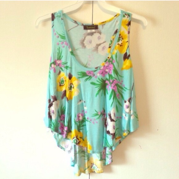 Tops - 20% OFF SALE! π PM EDITOR PICKπ Floral Crop Top 4 Tops - 20% OFF SALE! π PM EDITOR PICKπ Floral Crop Top 4