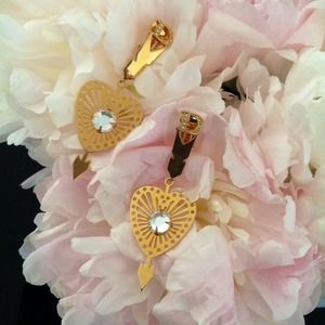❤️VDay DIOR Vintage Heart-shape Clippedon Earrings ❤️VDay DIOR Vintage Heart-shape Clippedon Earrings