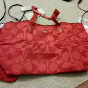 Coach
GETAWAY PACKABLE WEEKENDER Coach
GETAWAY PACKABLE WEEKENDER