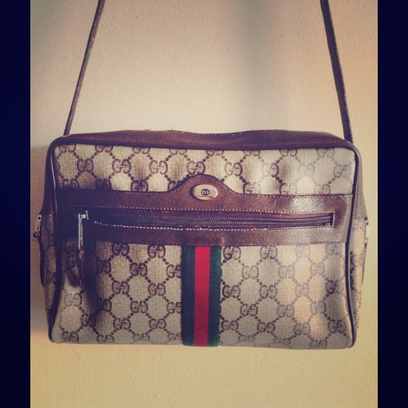 Gucci Handbags - Firm! Auth vintage Gucci Handbag! Gucci Handbags - Firm! Auth vintage Gucci Handbag!
