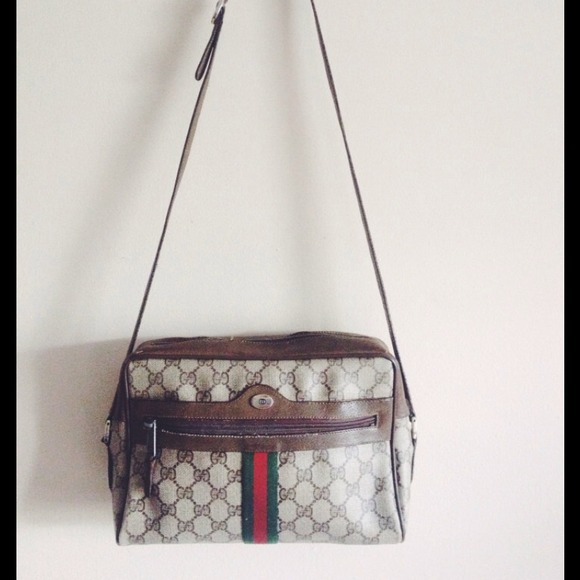 Gucci Handbags - Firm! Auth vintage Gucci Handbag! 2 Gucci Handbags - Firm! Auth vintage Gucci Handbag! 2