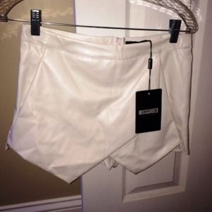 Missguided white skort Missguided white skort
