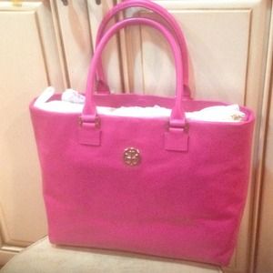 Tory Burch magenta tote shoulder bag Tory Burch magenta tote shoulder bag