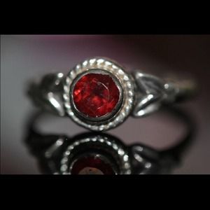 ❤BEAUTIFUL GARNET HALO BRAIDED TRIM STERLING RING ❤BEAUTIFUL GARNET HALO BRAIDED TRIM STERLING RING