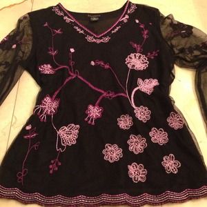 ‼️Sale‼️NWOT-Gorgeous Embellished Sheer ‼️Sale‼️NWOT-Gorgeous Embellished Sheer