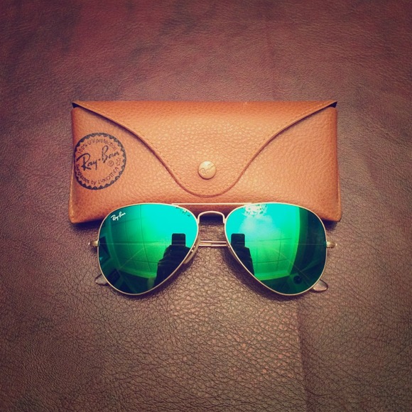 Ray-Ban Accessories - 😎Green mirror reflector sunglasses😎 Ray-Ban Accessories - 😎Green mirror reflector sunglasses😎