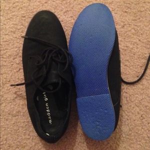 Blue bottom Steve Madden oxfords Blue bottom Steve Madden oxfords