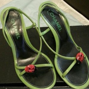 Chanel green leather slingback sandal Chanel green leather slingback sandal