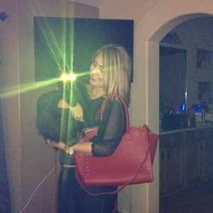 Gorgeous ALBERTA DI CANIO red Italian leather Gorgeous ALBERTA DI CANIO red Italian leather