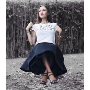 Laundry by Shelli Segal Dresses & Skirts - LAUNDRY Midi Skirt Laundry by Shelli Segal Dresses & Skirts - LAUNDRY Midi Skirt