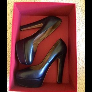 Valentino classic black pumps Valentino classic black pumps