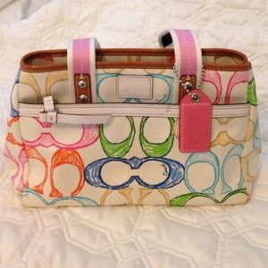 Coach Hamptons Scribble Tote Coach Hamptons Scribble Tote