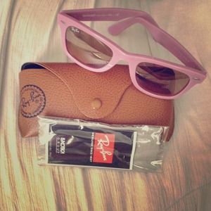 Ray-Ban Wayfarer sunglasses Ray-Ban Wayfarer sunglasses