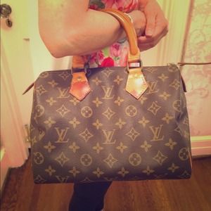 #305 Vintage limited edition LV 10x6x8 monogram #305 Vintage limited edition LV 10x6x8 monogram