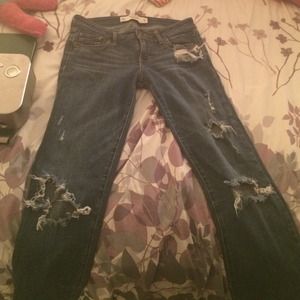 Abercrombie & Fitch Distressed Blue Jeans Abercrombie & Fitch Distressed Blue Jeans