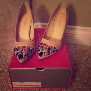 Shoedazzle Shoes - Shoedazzle Louise Pink Jewel Suede Heels Size 8.5 Shoedazzle Shoes - Shoedazzle Louise Pink Jewel Suede Heels Size 8.5