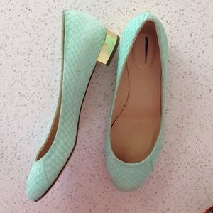 J. Crew Shoes - ⚡️ABS FINAL SALE⚡️MINT J. Crew Snakeskin Janey J. Crew Shoes - ⚡️ABS FINAL SALE⚡️MINT J. Crew Snakeskin Janey