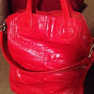 AUTHENTIC Red large Givenchy nightingale purse AUTHENTIC Red large Givenchy nightingale purse