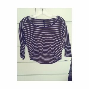 zinga Tops - Zinga striped gray& wht shirt zinga Tops - Zinga striped gray& wht shirt