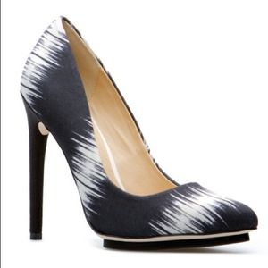 GX by GwenStefani Ayume Pumps 7.5 L.A.M.B. design GX by GwenStefani Ayume Pumps 7.5 L.A.M.B. design