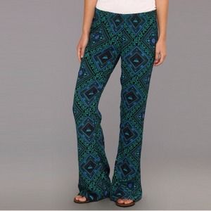 Volcom Pants - Volcom Day and Night Printed Pant Volcom Pants - Volcom Day and Night Printed Pant