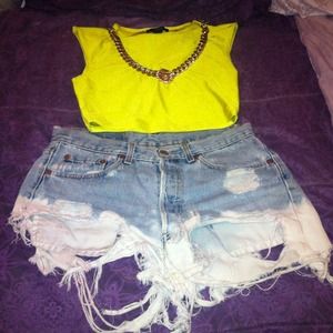  Levi Denim bleached high waisted shorts Levi Denim bleached high waisted shorts