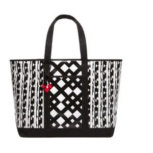 Peter Pilotto Beach Tote in Black/White Print Peter Pilotto Beach Tote in Black/White Print