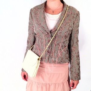 Vintage White Crossbody or Shoulder Purse Vintage White Crossbody or Shoulder Purse