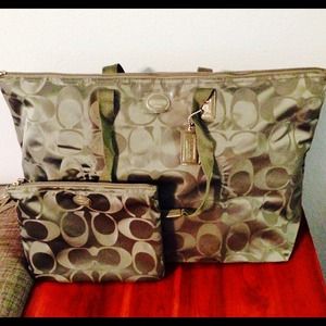 Coach signature nylon packable weekender Coach signature nylon packable weekender