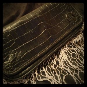$20 BLACK FRIDAY! Antonio Melani Snakeskin Clutch $20 BLACK FRIDAY! Antonio Melani Snakeskin Clutch