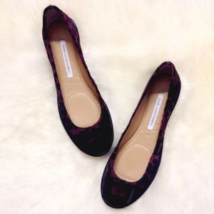 New Diane von Furstenberg Calf Fur Flats! New Diane von Furstenberg Calf Fur Flats!