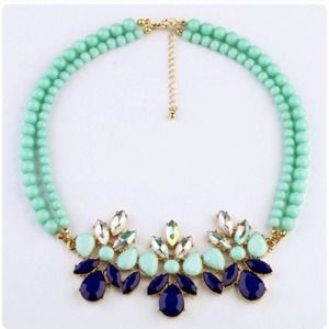 NEWNavy & Mint Statement Necklace NEWNavy & Mint Statement Necklace