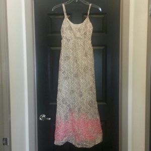 Adorable maxi dress! Adorable maxi dress!