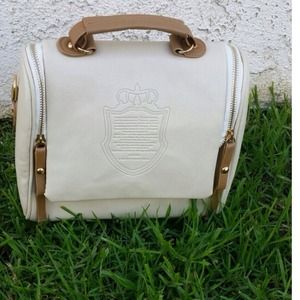 British Crossbody Shoulder Top Handle Bag ~ Beige British Crossbody Shoulder Top Handle Bag ~ Beige