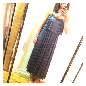 Halston Heritage Dresses & Skirts - Halston Heritage Pleated Midi Dress Halston Heritage Dresses & Skirts - Halston Heritage Pleated Midi Dress