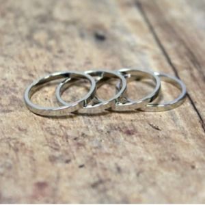 Silver midi ring above the knuckle ring Silver midi ring above the knuckle ring