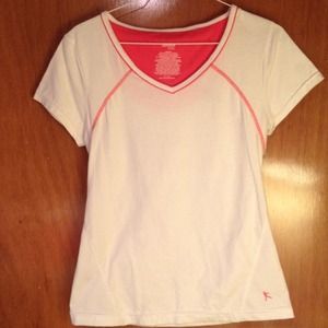 Danskin Now Tops - 💙 white lady's shirt 🎀 Danskin Now Tops - 💙 white lady's shirt 🎀