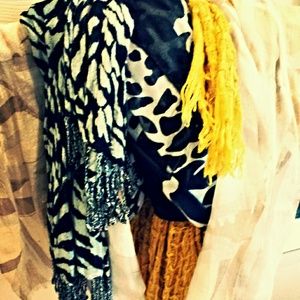 ♡♡HOST PICK♡♡Trendy scarves ♡♡HOST PICK♡♡Trendy scarves